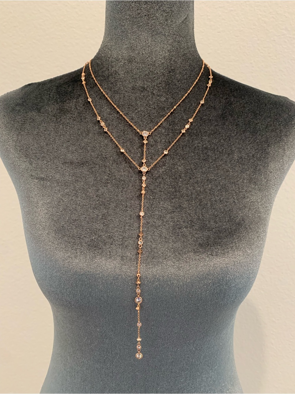 NWT Kendra Scott Rose Gold Layered Lariat Necklace with Crystal Accents